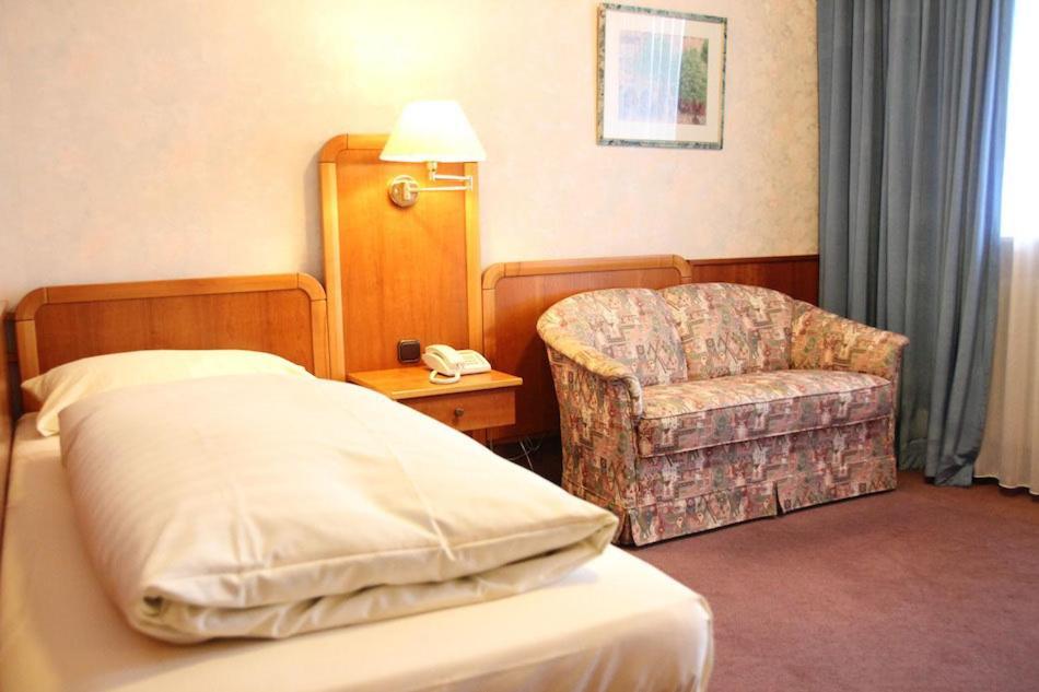 Landhotel Soderberg Бад Залцшлирф Стая снимка
